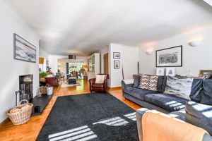 Lounge Overview- click for photo gallery